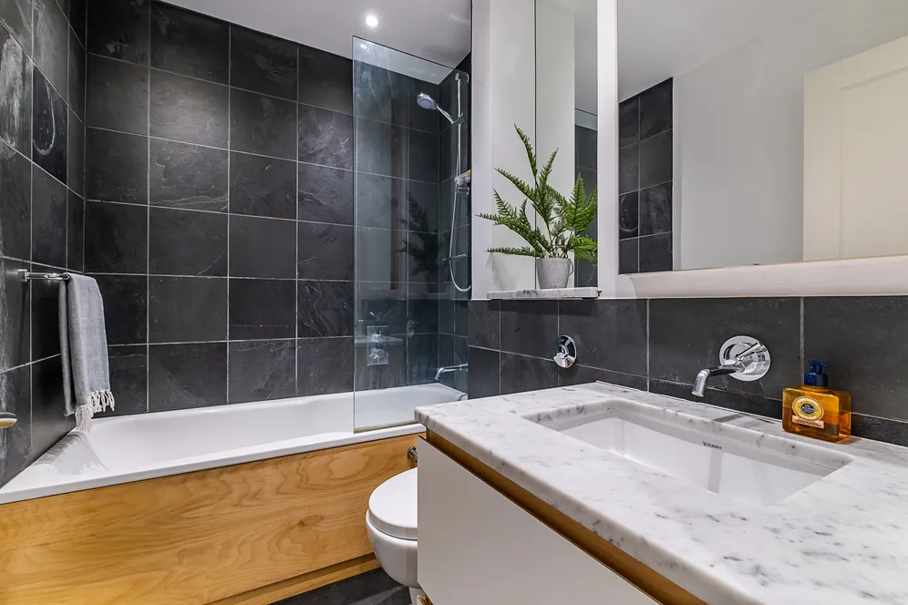 85 Petersham Road, Richmond, TW10 photo 15
