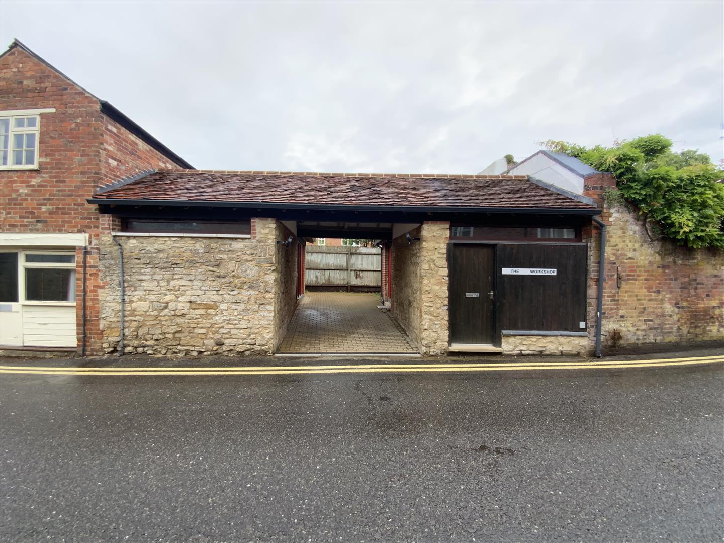Mill Lane, Stony Stratford, Milton Keynes Image 1
