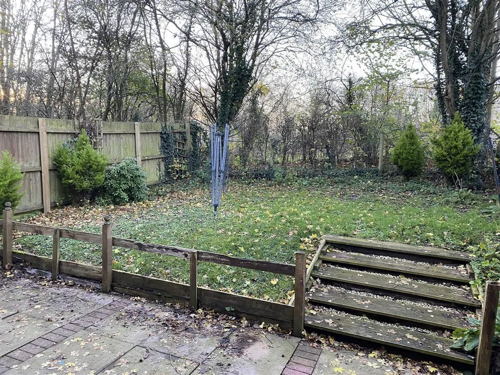 Property carousel item 14