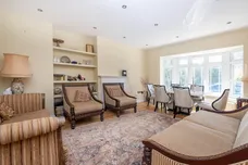 Fir Grove, New Malden, KT3 photo 3
