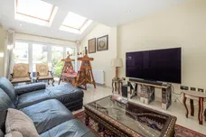 Fir Grove, New Malden, KT3 photo 4