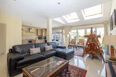 Fir Grove, New Malden, KT3 photo 5