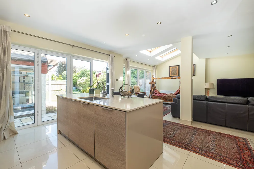 Fir Grove, New Malden, KT3 photo 7
