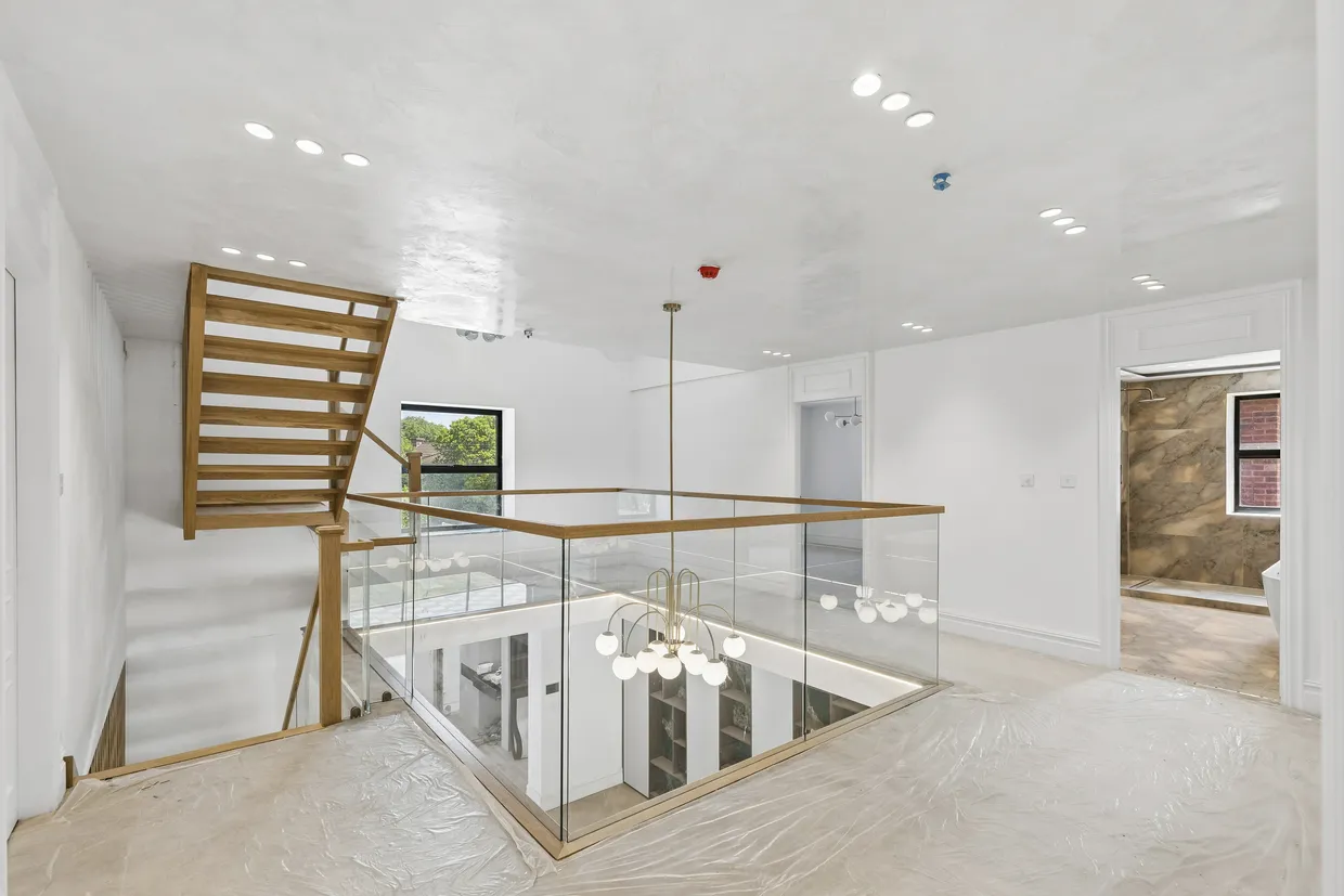 Plot 5 Pipers Green Lane, Edgware, HA8 photo 9