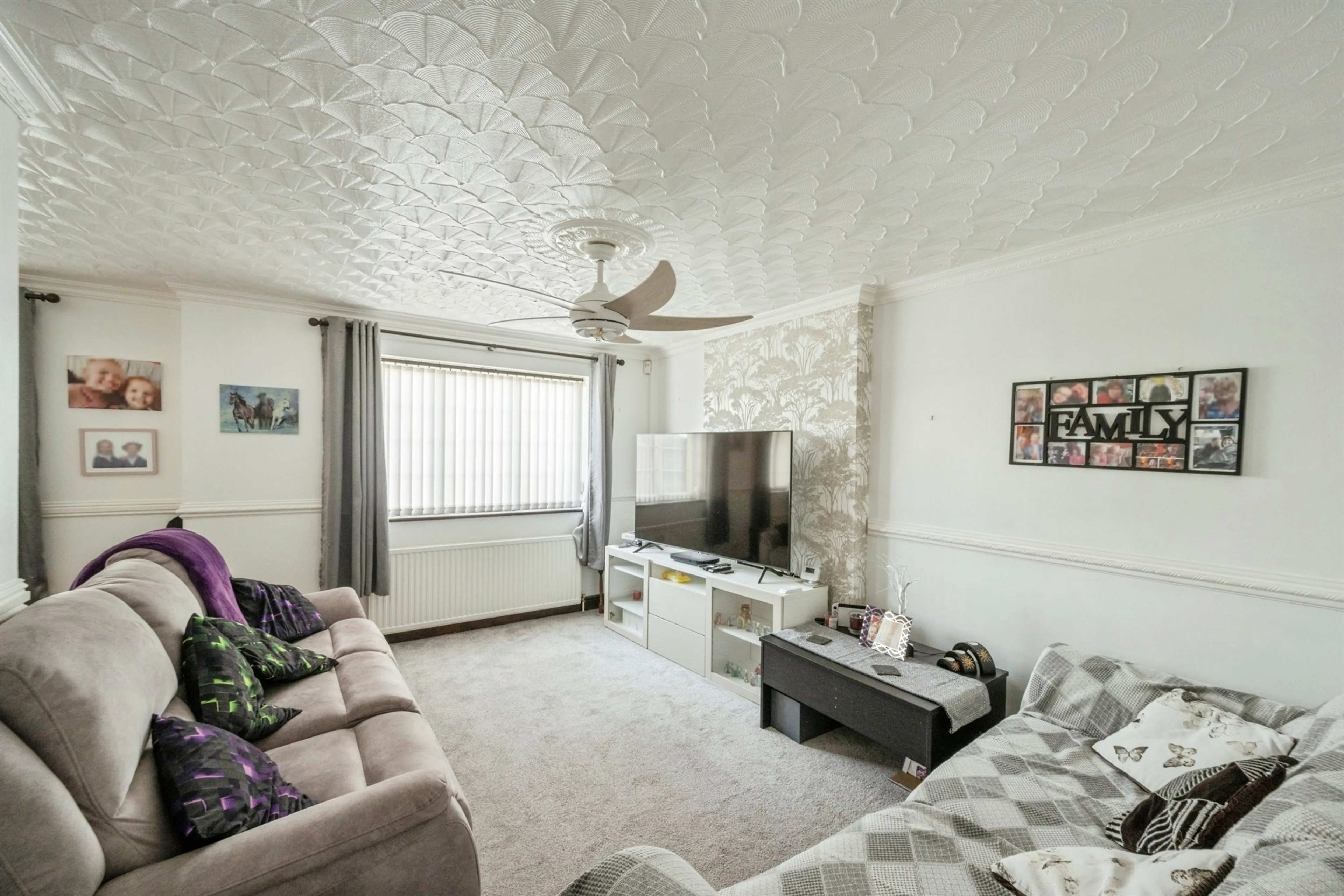 Property at Windsor Close, Harlington, Doncaster