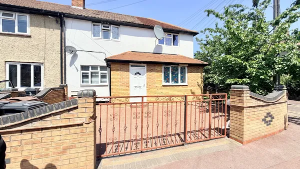 Langhorne Road, Dagenham, RM10 9RA