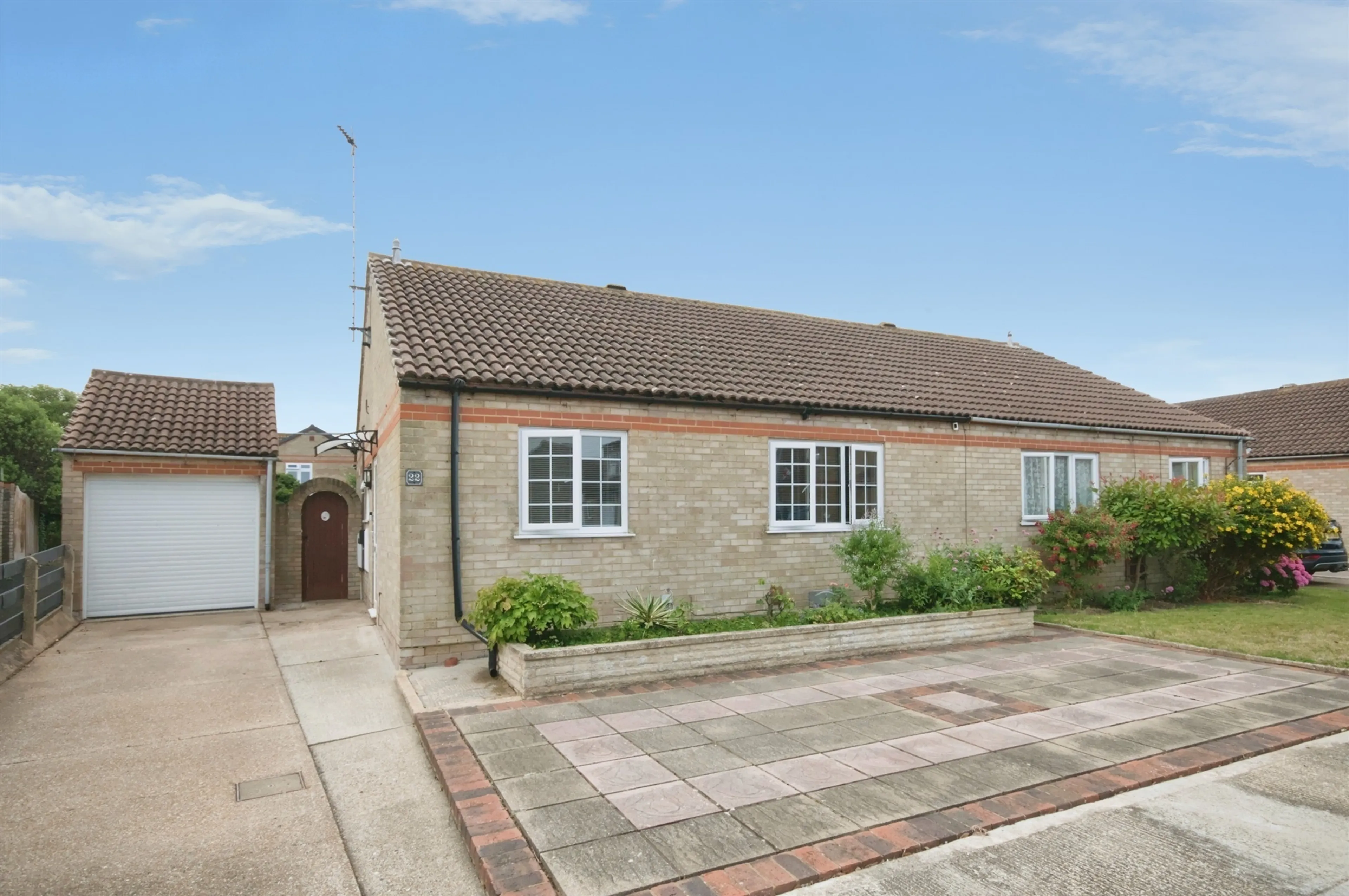 Property photo 0