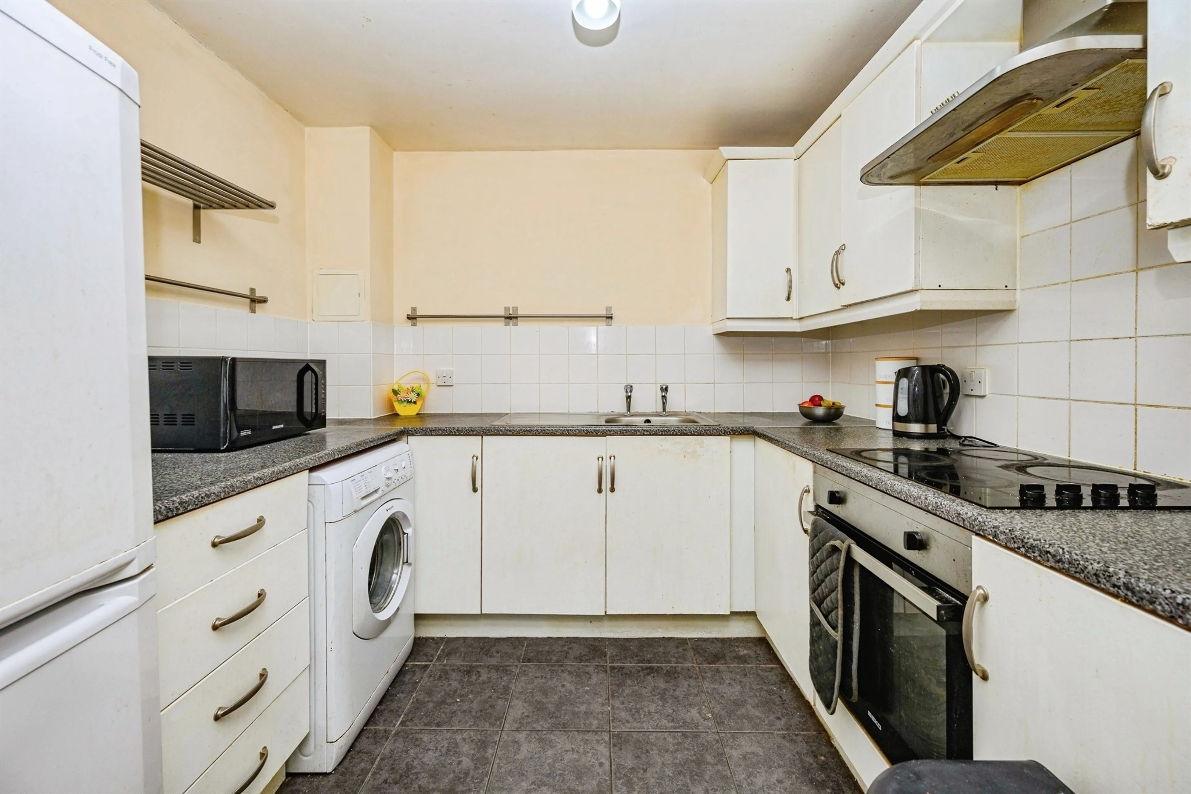 Property photo 0