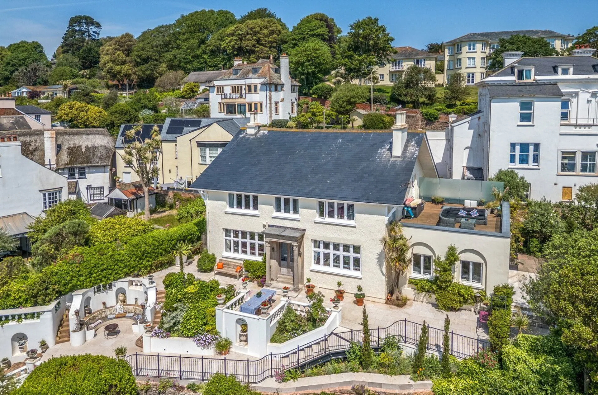 Property photo top 0