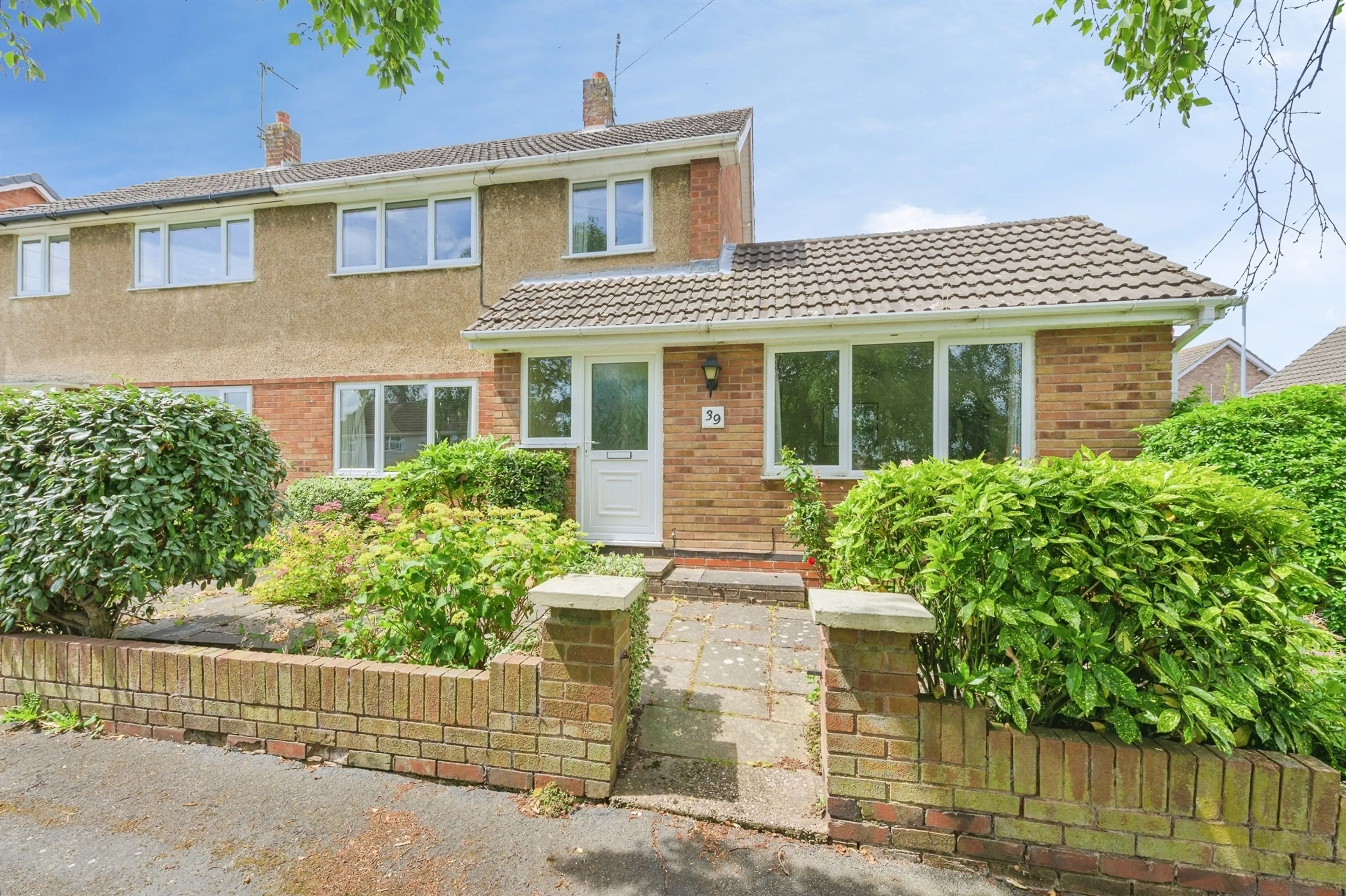 Property photo 0