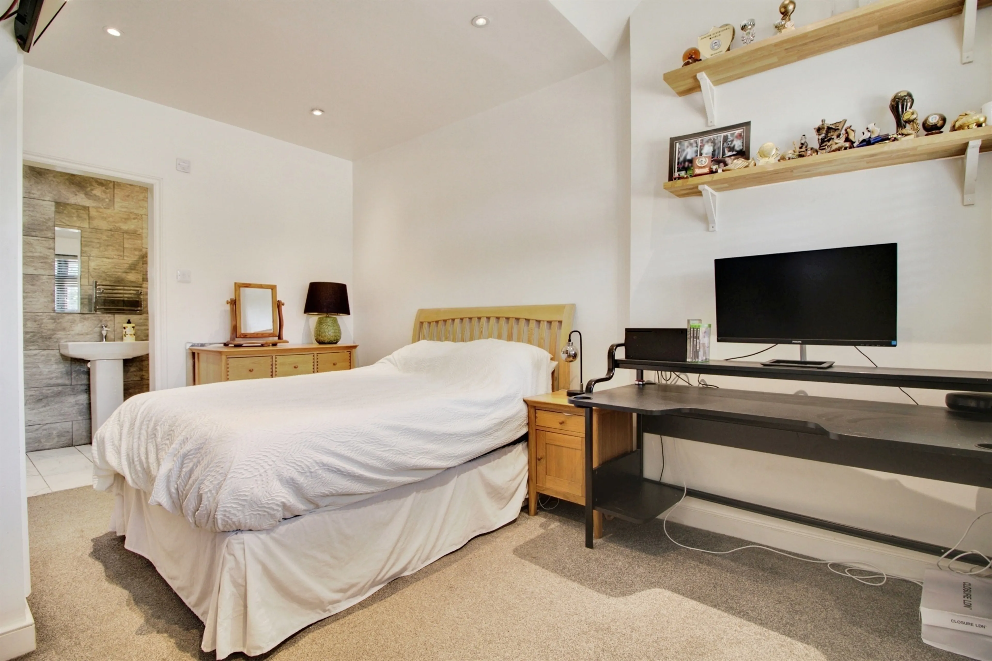 Property photo 16