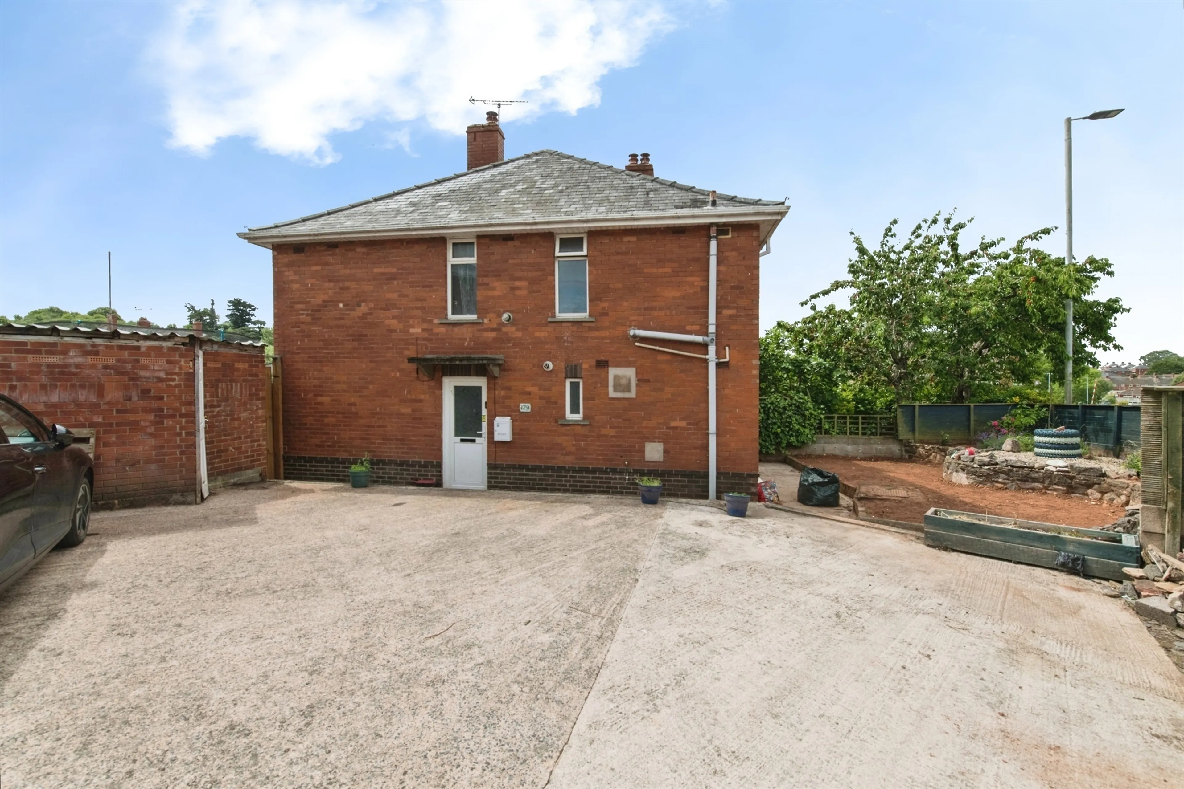 Property photo 0