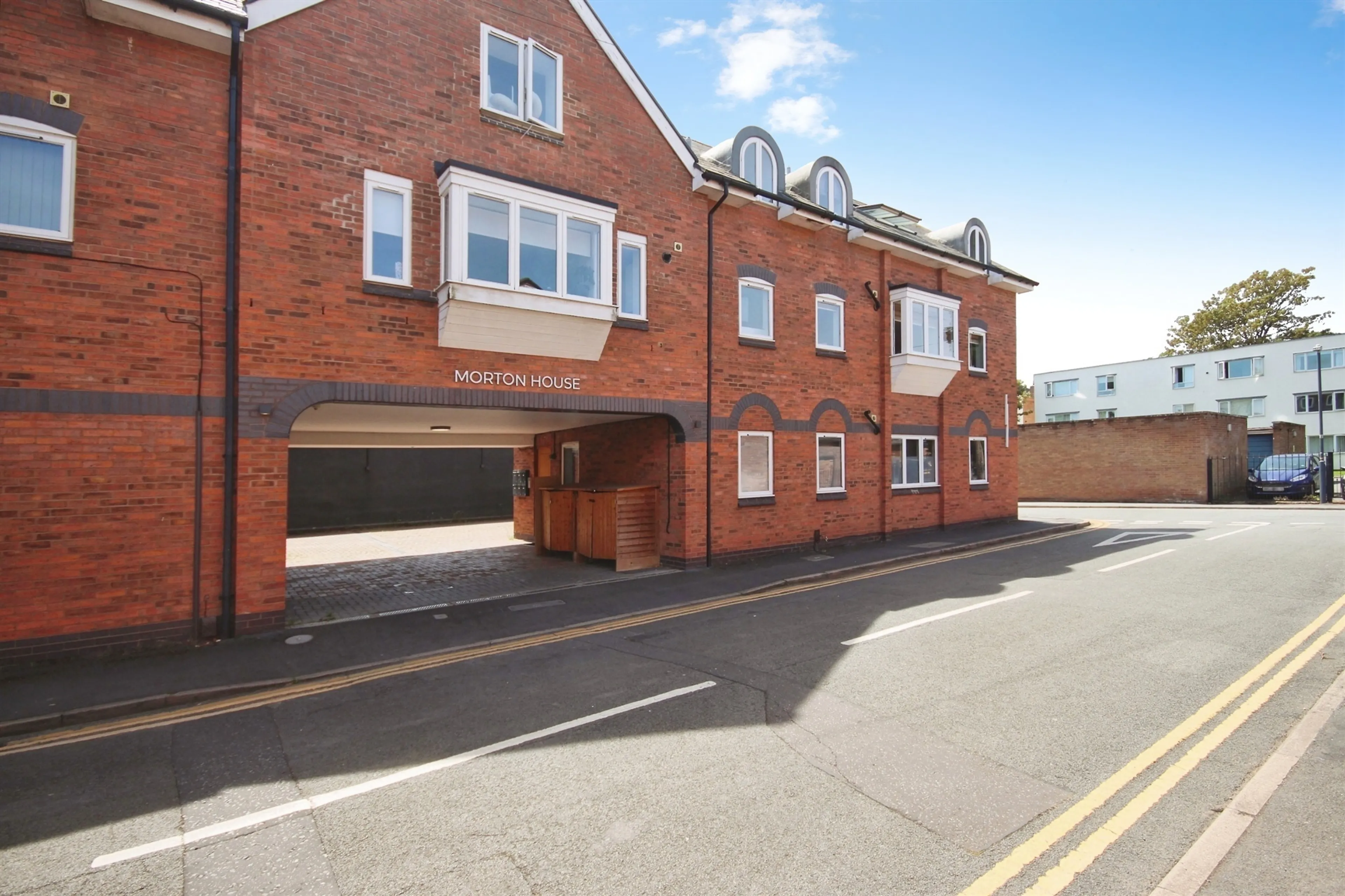 Property photo 0