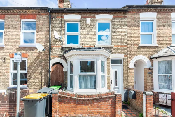 Edward Road, Bedford, MK42