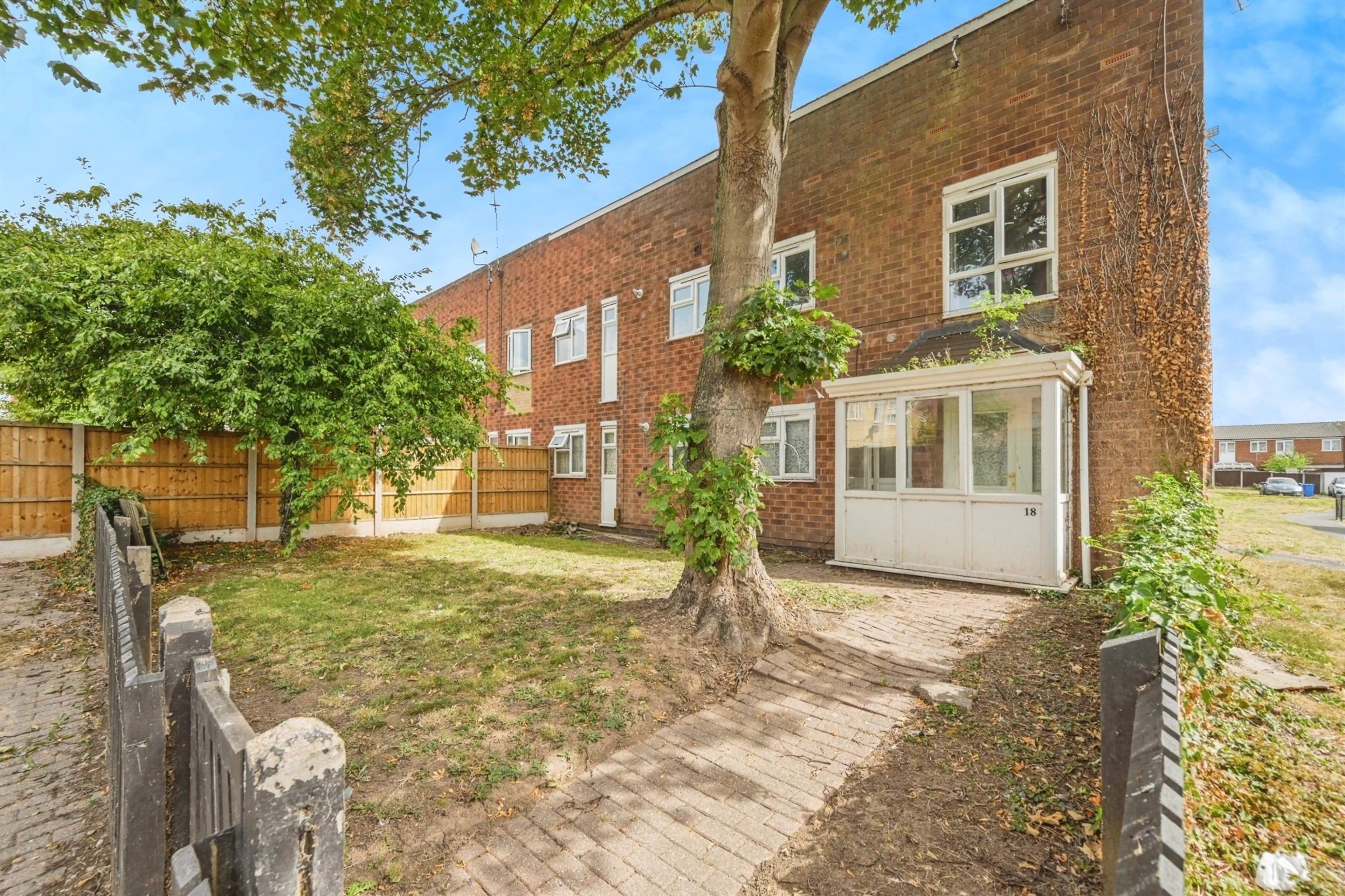 Property photo 0