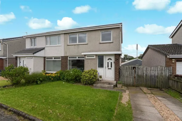 Ballaig Crescent, Stepps, Glasgow, No...