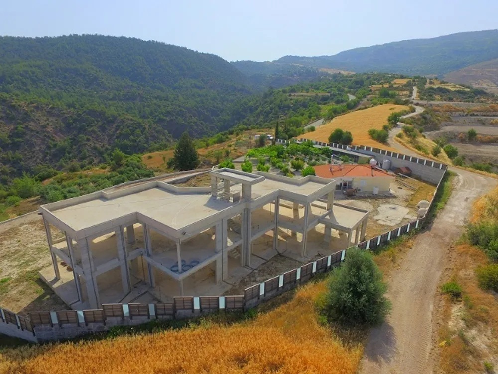 4 B/R Villa : Asprogia, Paphos