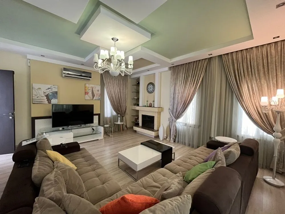 3 B/R Villa with mountain views : Peyia, Paphos
