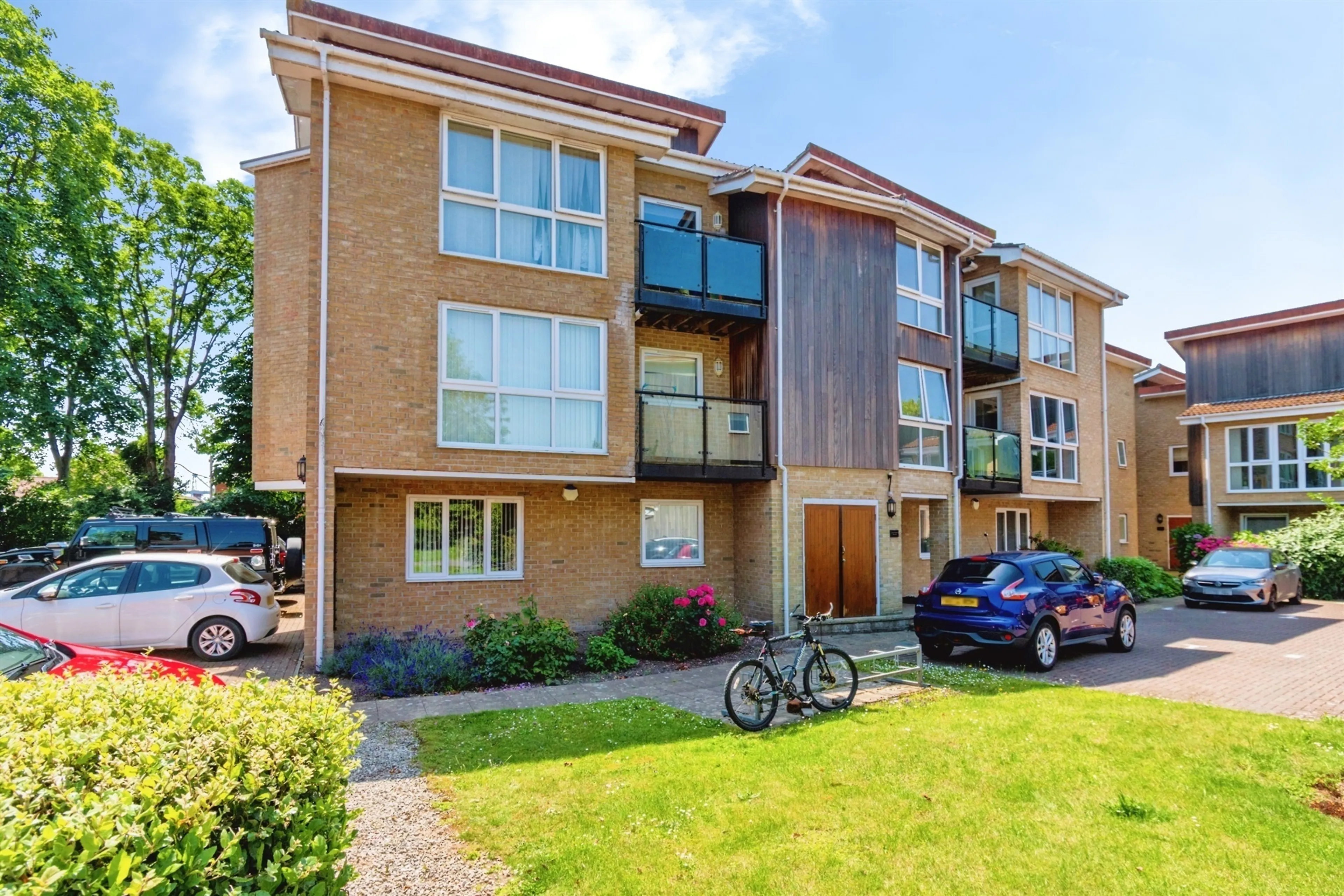 Property photo 0