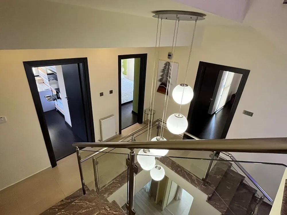 3 B/R Villa with mountain views : Peyia, Paphos