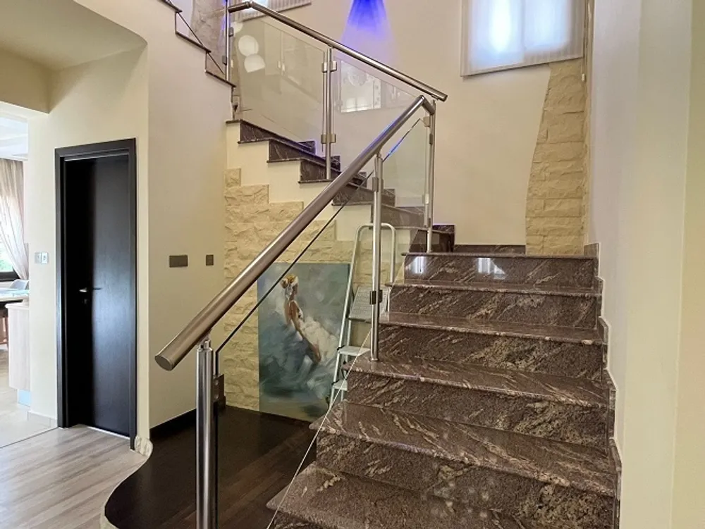 3 B/R Villa with mountain views : Peyia, Paphos