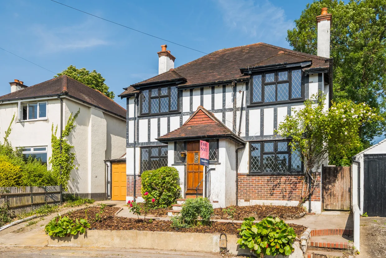 Kingsdown Avenue, South Croydon, CR2 photo 1