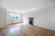 Kingsdown Avenue, South Croydon, CR2 photo 12