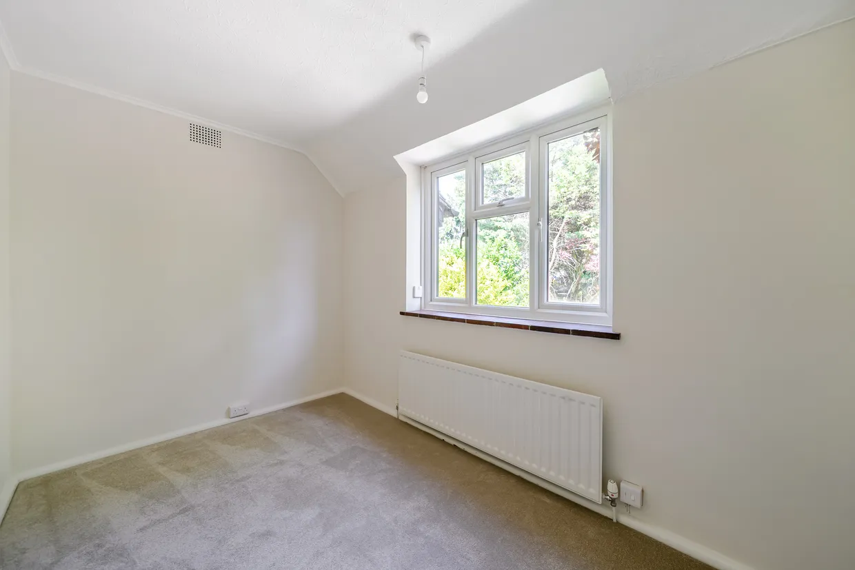 Kingsdown Avenue, South Croydon, CR2 photo 13