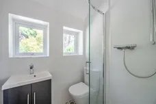 Kingsdown Avenue, South Croydon, CR2 photo 14