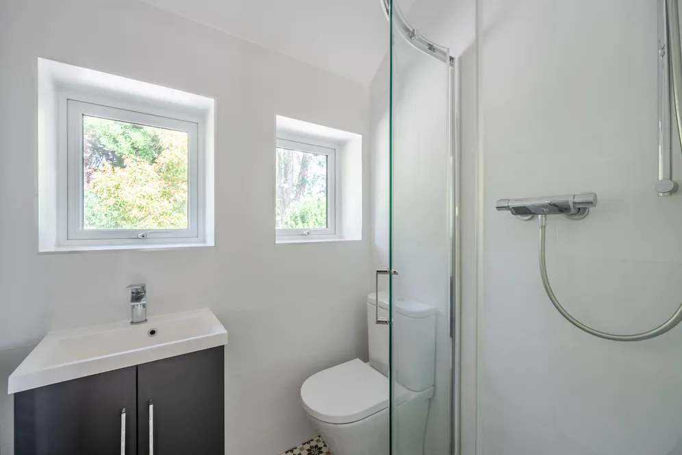 Kingsdown Avenue, South Croydon, CR2 photo 14