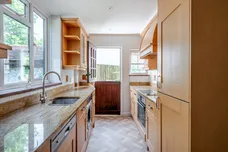 Kingsdown Avenue, South Croydon, CR2 photo 4