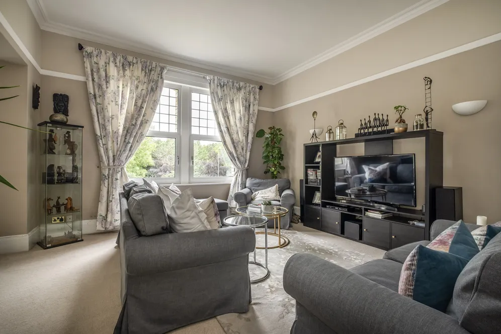 Putney Hill, London, SW15 photo 5