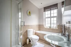 Putney Hill, London, SW15 photo 15