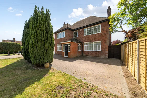 Slough Road, Datchet, SL3