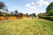Slough Road, Datchet, SL3 photo 2