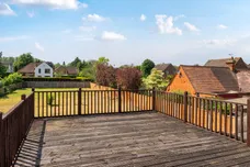 Slough Road, Datchet, SL3 photo 9