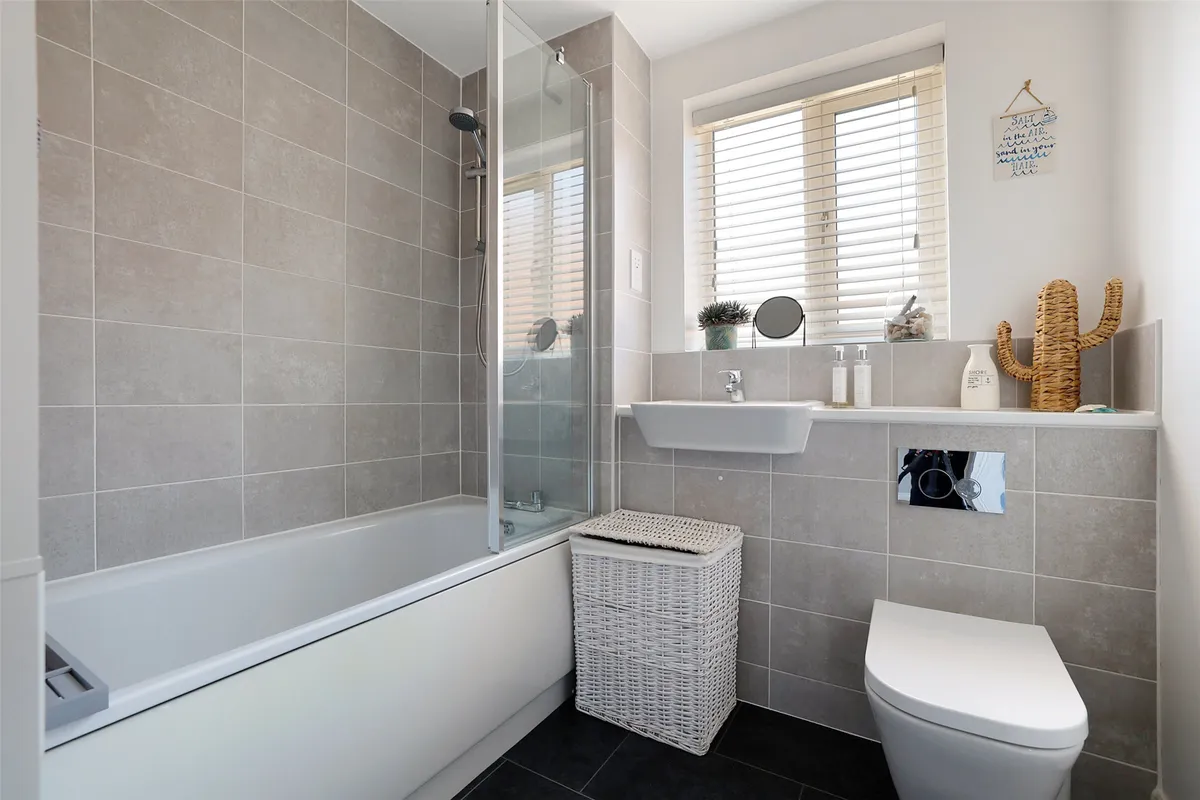 Westvale Road, Horley, Surrey, RH6