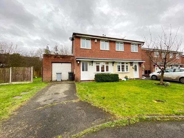 Bowland Croft, CW1