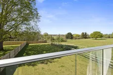 Greenacres Park, Storrington, RH20 photo 13