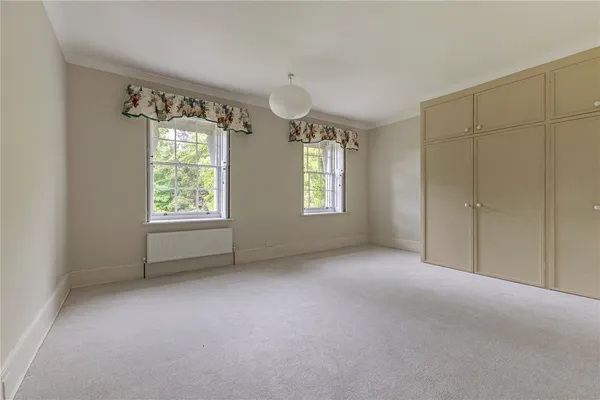 Guillards Oak, Midhurst, GU29 photo 11