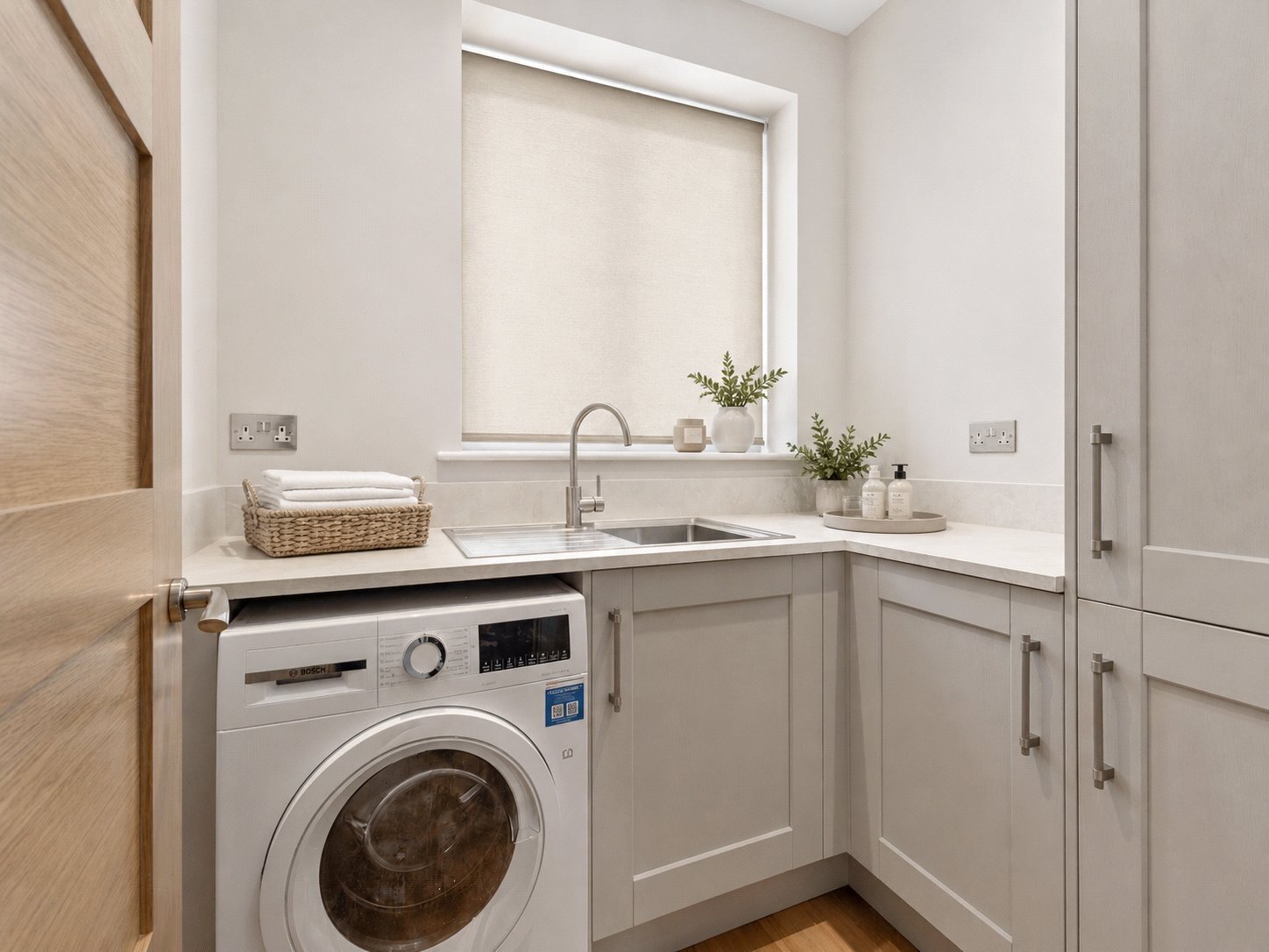 Brunswick Place, Weybridge, Surrey, KT13 Image 6