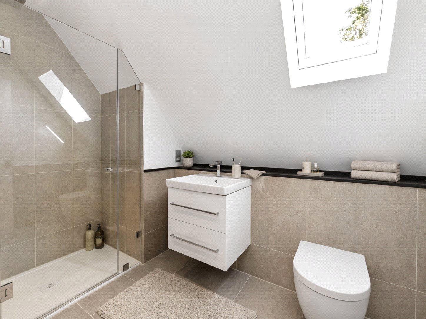 Brunswick Place, Weybridge, Surrey, KT13 Image 14