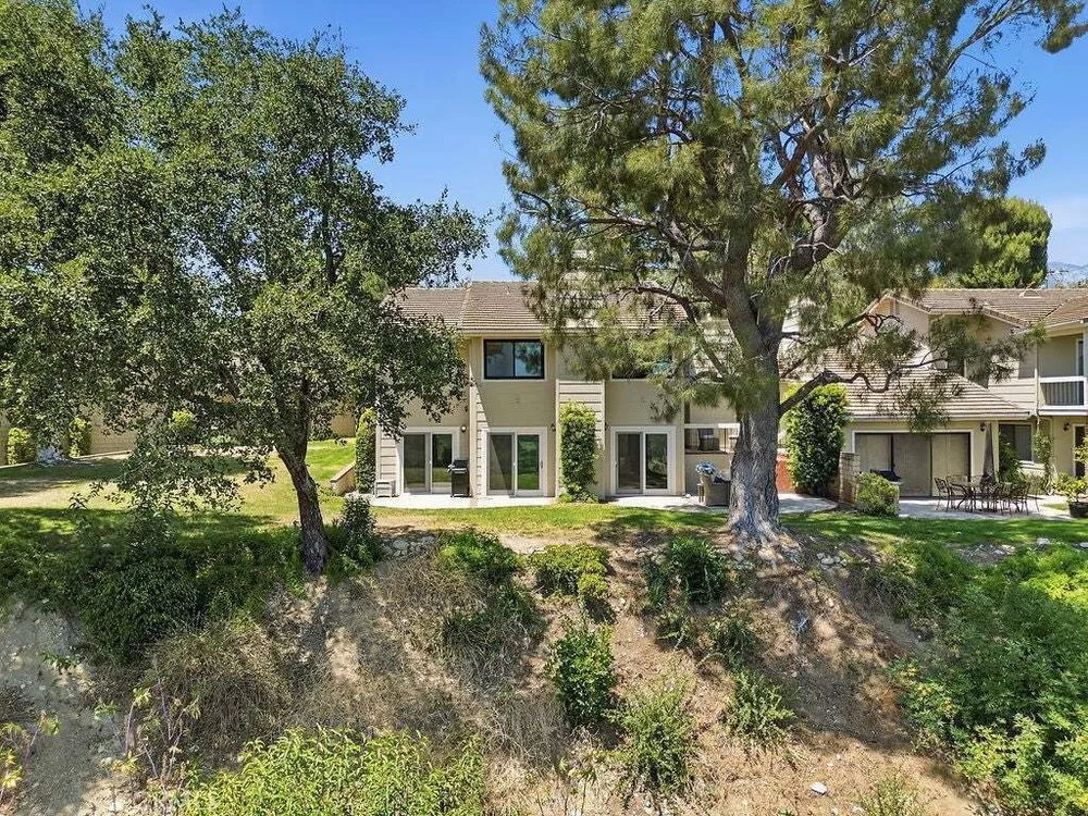 2021 Rosemont Ave, Pasadena, CA 91103