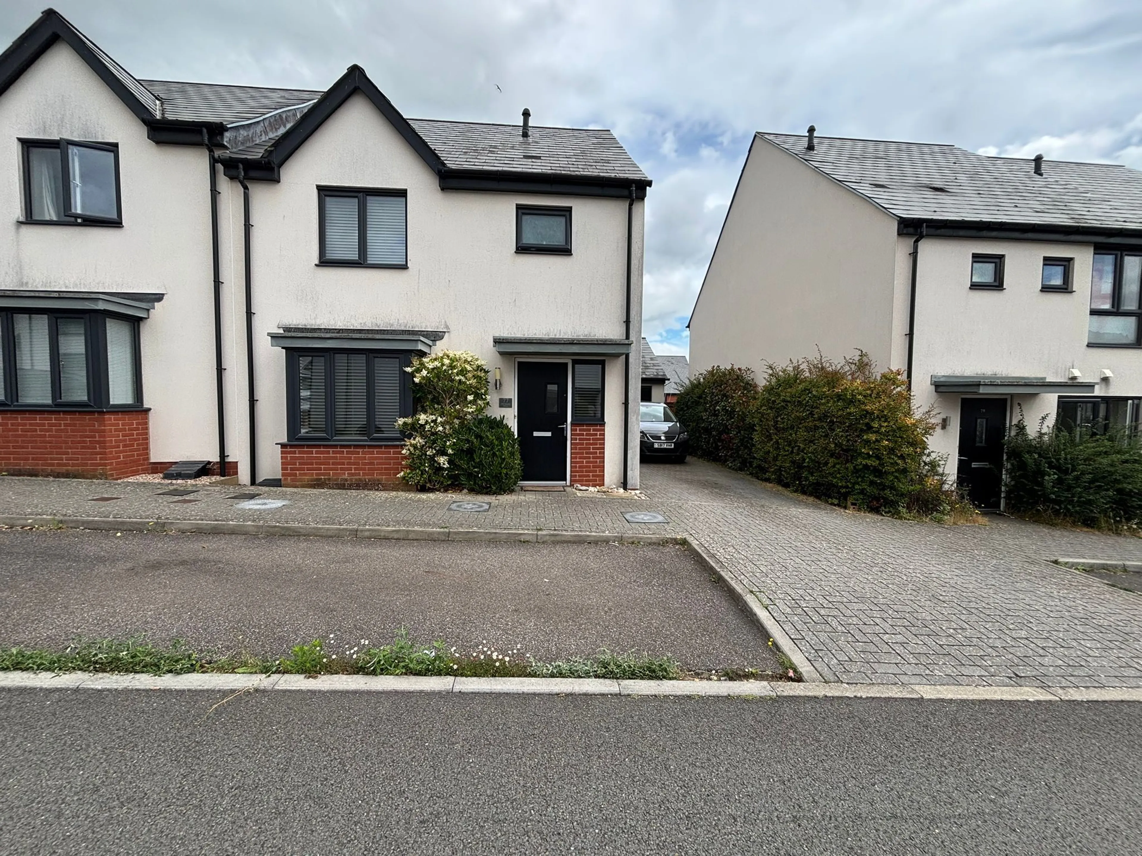 Property photo 0