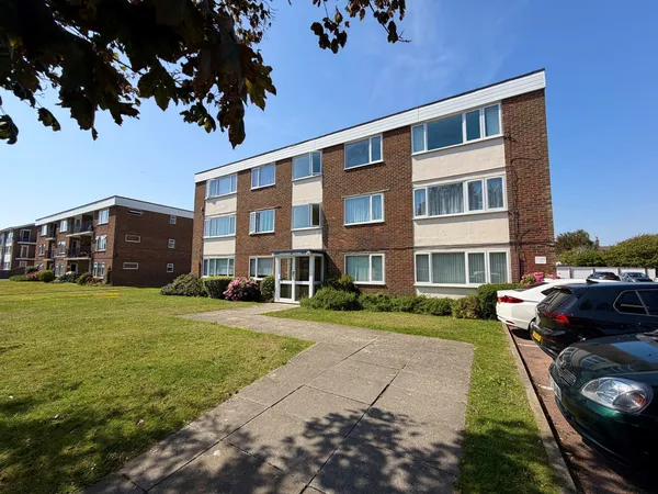 Bath Road, Worthing, BN11