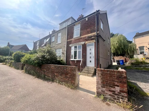 Immingham Grove, Staveley, S43