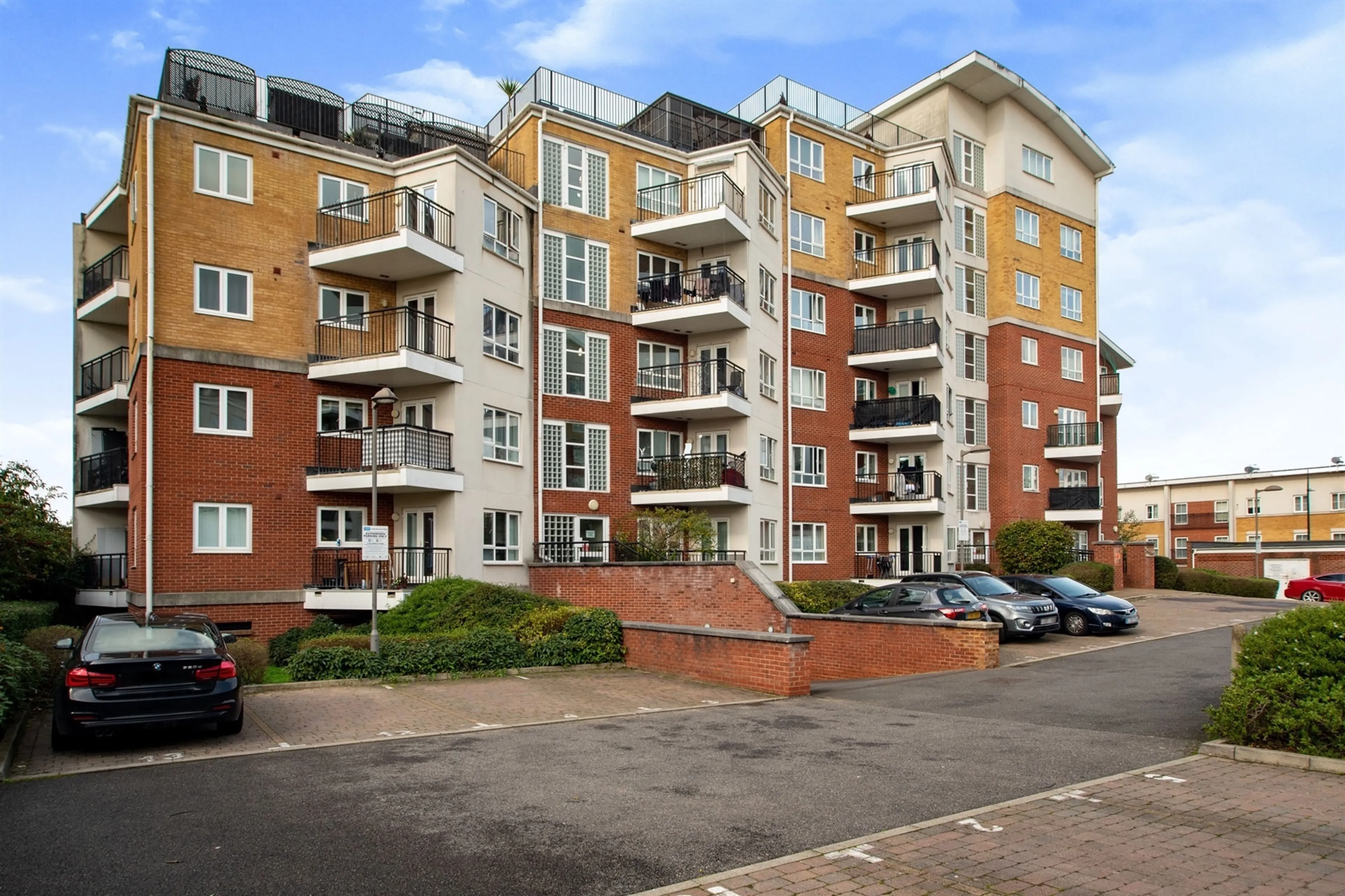 Property photo 0