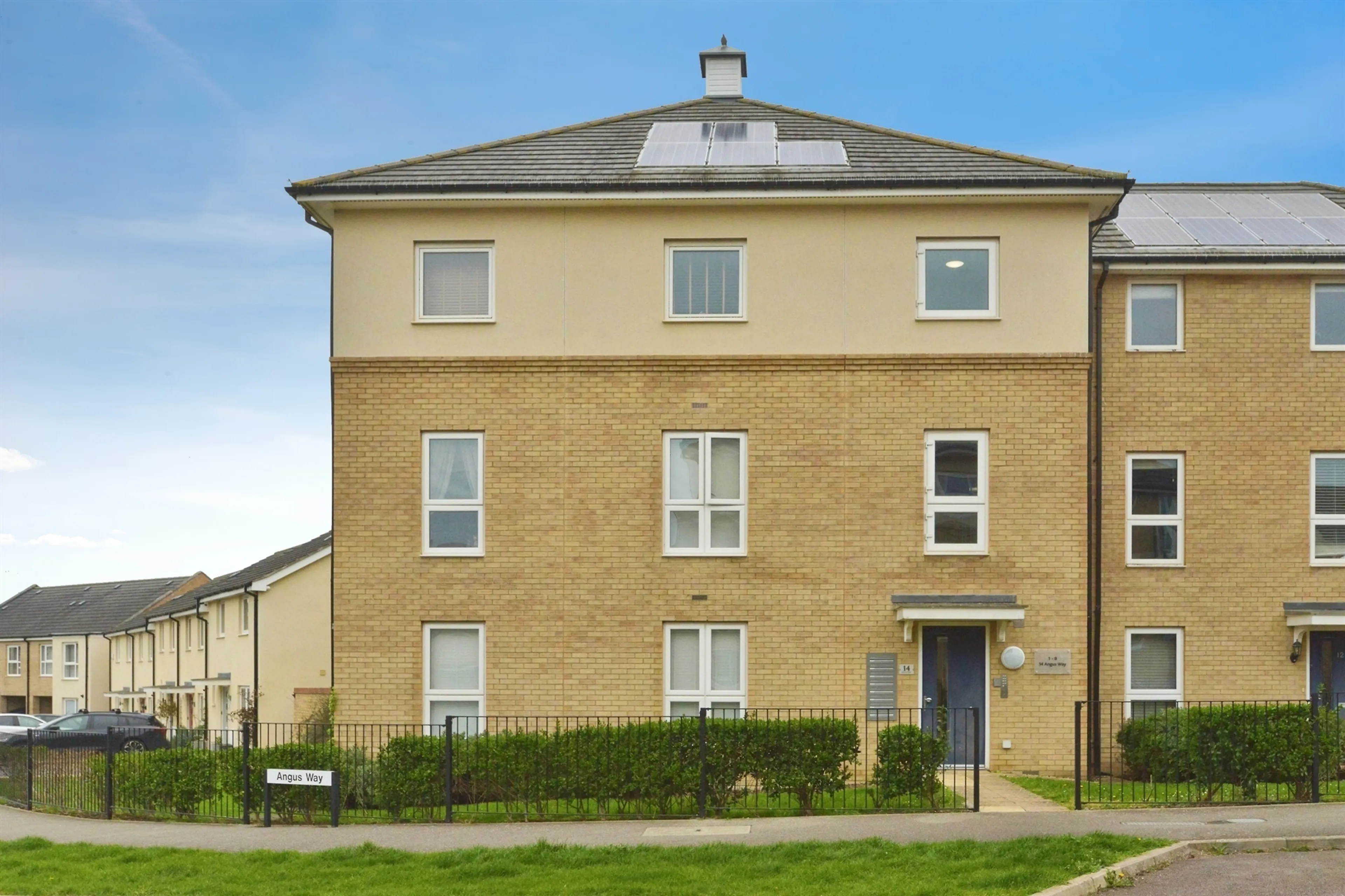 Property photo 0