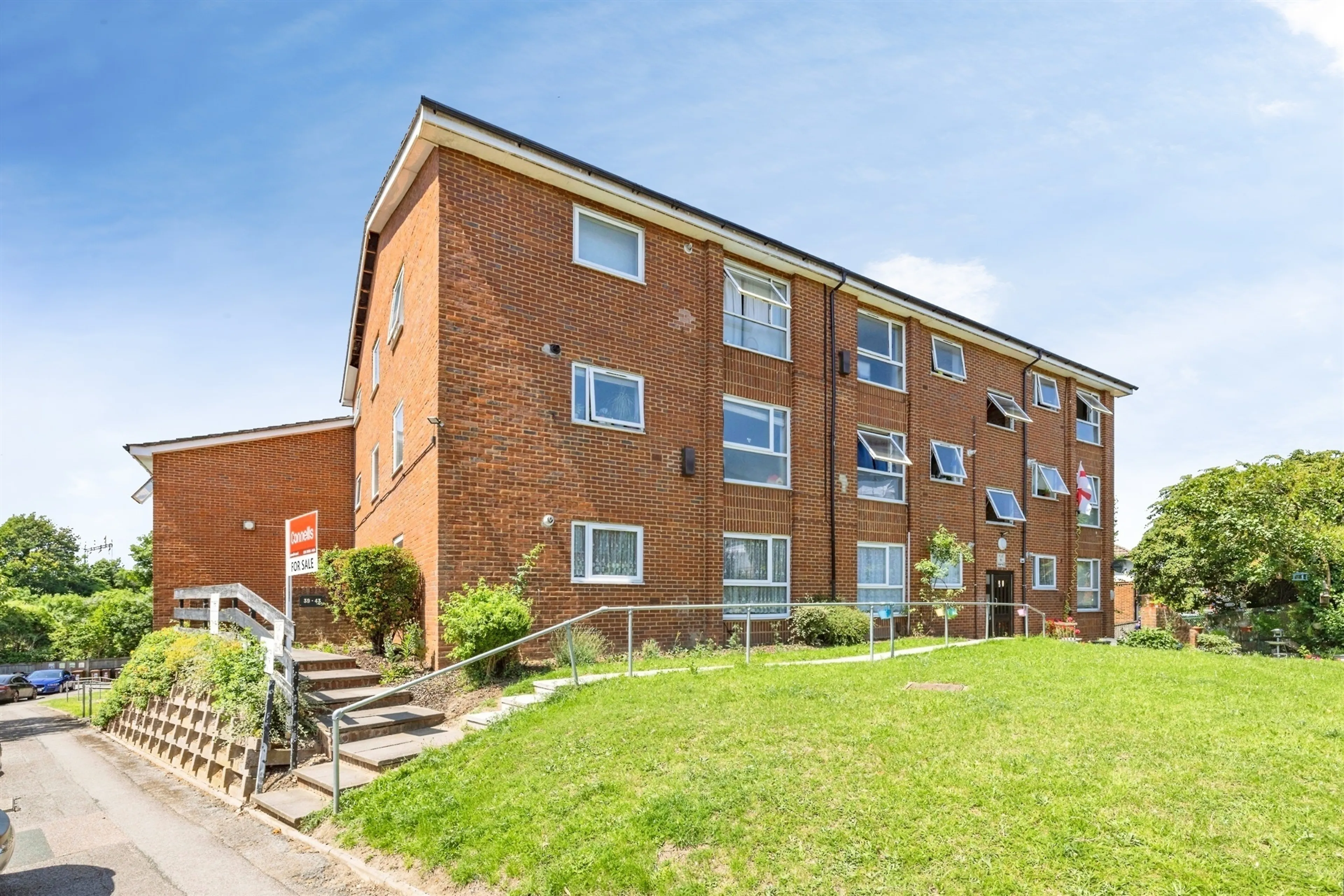 Property photo 0
