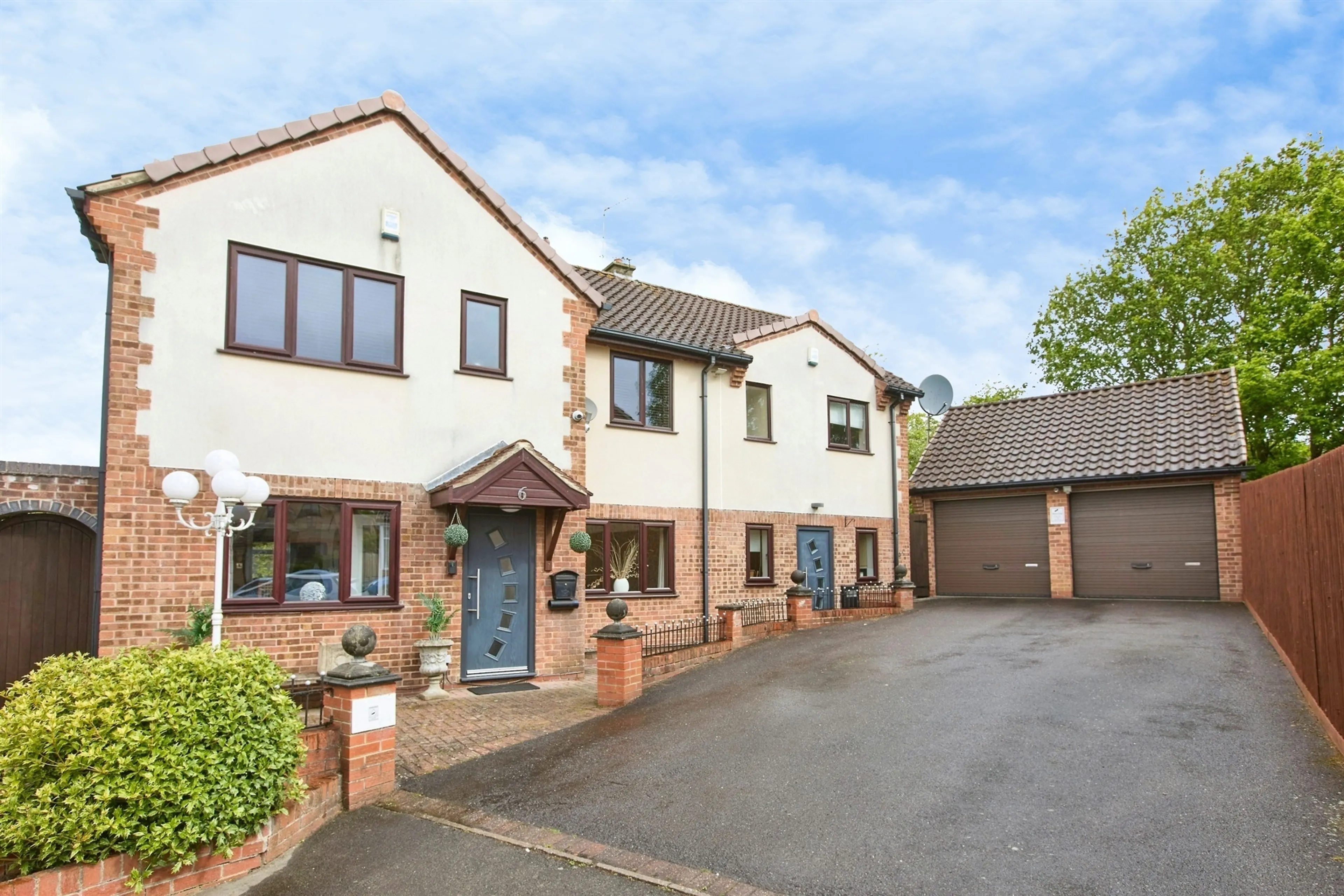 Property photo 0